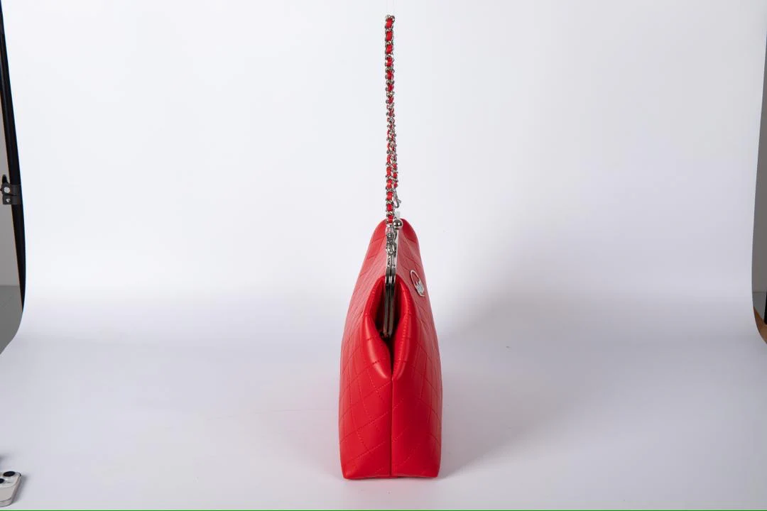 ERA Oversized Kisslock Chain Bag – Red - Image 4
